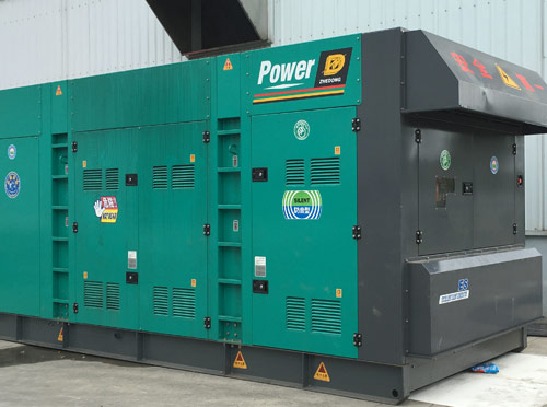 会宁升级发电机组的过程中需要注意哪些安全事项？