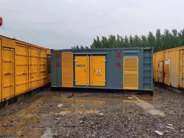 会宁柴油发电机如何判断干式空气滤清器是否需要更换？