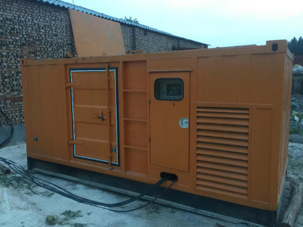 会宁发电机组长期使用中，电缆线的敷设路径有哪些要求？